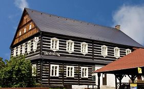 Rodinný penzion Dřevěnka-Kulturni Pamatka